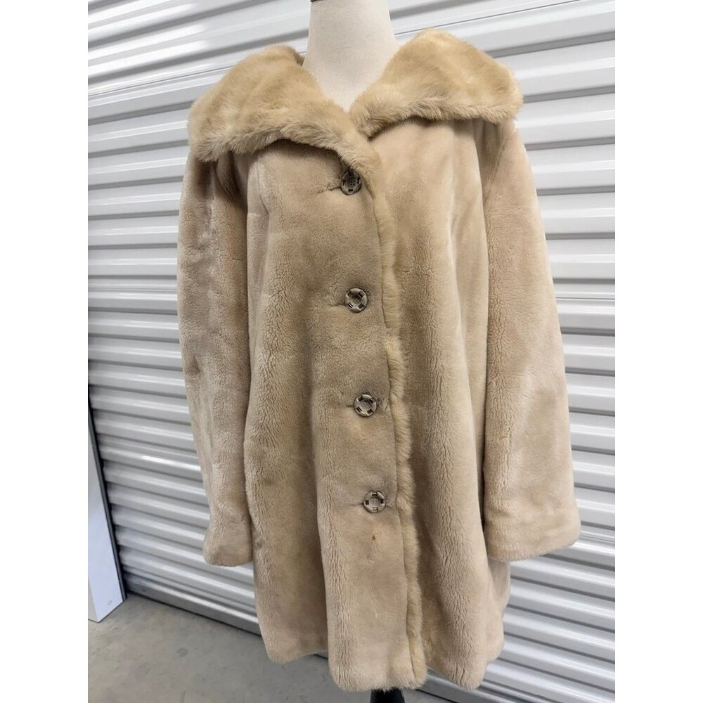 Vintage Sportowne Ultra-Seal Faux Fur Coat